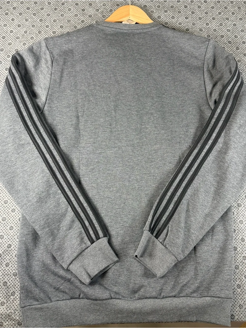 adidas Men’s Gray Crewneck Sweatshirt